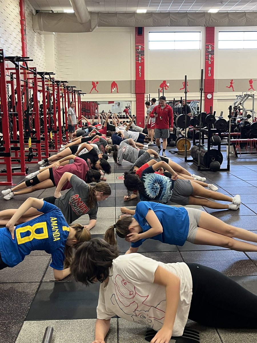 Goshencheer's tweet photo. Plank Time! 💪🏋️‍♀️ https://t.co/wDMjBnL9HY