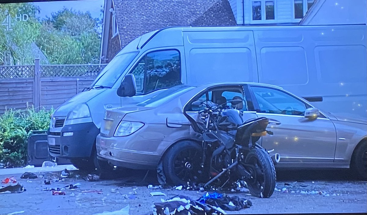 aceofherts5's tweet photo. Basically, don’t rob someone’s house get away on a stolen bike at speed with no helmets and hope nothing happens. 

Zero sympathy for the scum. #24hoursinpolicecustody https://t.co/AOqxofar0S