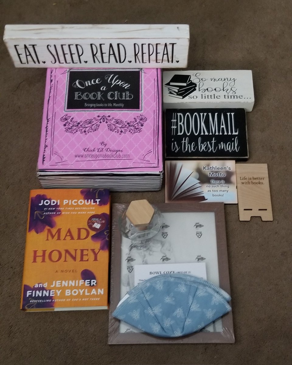 JerseyGirlBook's tweet image. Today's Book Mail: Once Upon A Book Club @OUABookClub Adult Book Box selection #OUABC #AdultBookBox #Suspense