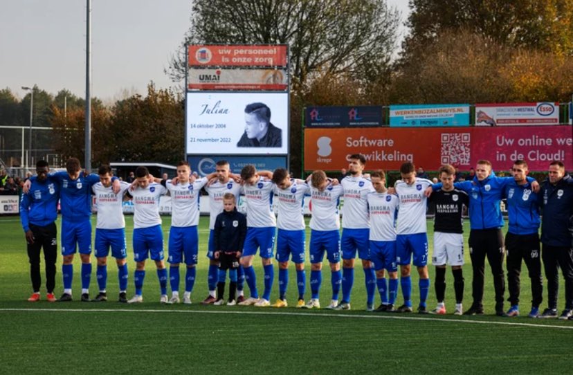 Wat een week. Vandaag het afscheid van Julian Karsten. Indrukkend en intens. Een boodschap ook. Voor mij. Voor ons. Jaag je dromen na zolang je de kans krijgt. Vertel je dierbaren wat ze voor jou betekenen 💙🤍 Het kan gewoon. Vandaag nog!