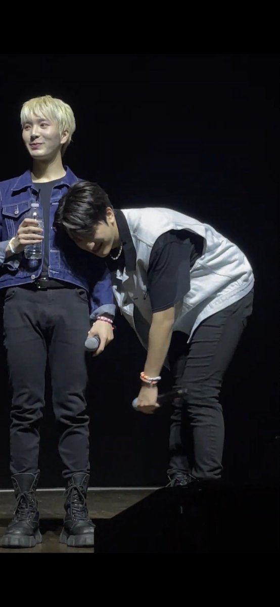 farawaytae's tweet photo. omg i missed big seb day so sorry bb๐ซถ๐ผ but thank u for always having the biggest smile everytime we see u, forx love u so so much๐
#ProtectSebin
#PROTECTOMEGAX https://t.co/BCzemx8Vkb