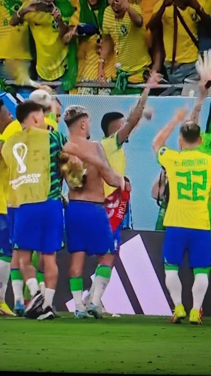 🤝| Fabian Schär and Bruno Guimarães swapped shirts at full time #NUFC