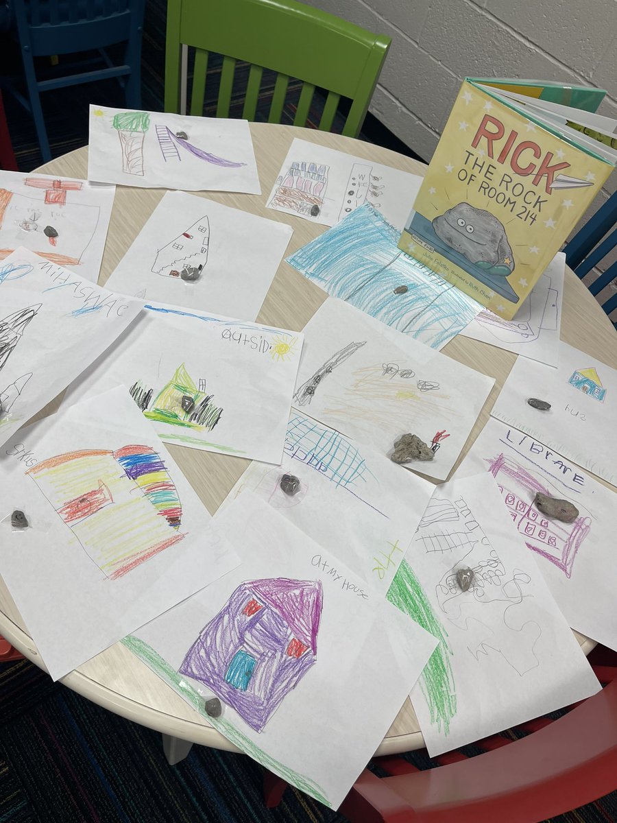 DES_Bulldogs's tweet image. @JulieFalatko RICK THE ROCK OF ROOM 214 went on some great adventures to fun places in our library! @MNPSLibraries #mnpslibhack @LindsKimery