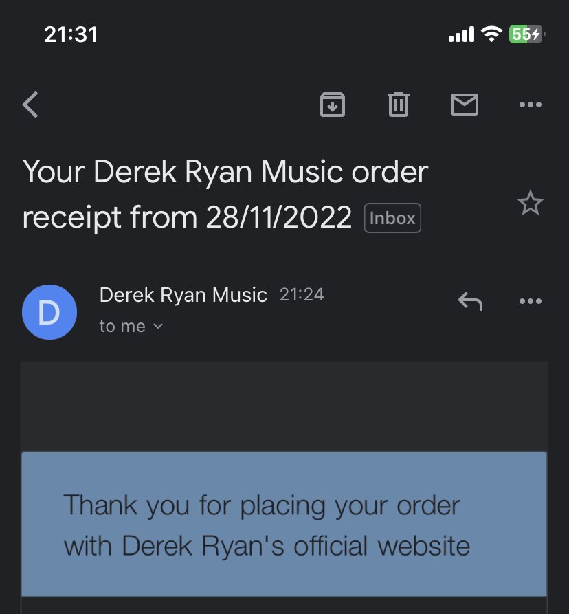clairemcf69's tweet photo. When you can’t think of anything else you would like for Christmas 🌲🎅 really can’t wait to get this new album 😀@derekryanmusic #pureandsimple 😍#brillant https://t.co/ByGTjUV6bf