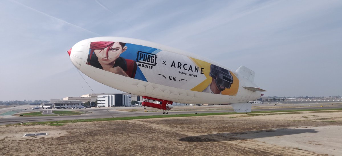 AirSign's tweet image. Does anyone remember when we partnered
with PUBG and League of Legends? We even had
someone skydive from the blimp in a full PUBG
costume!

vimeo.com/643705061/c9a1…
da?ref=fb-share

#Skydiving #PUBGMobile #Arcane #LOL