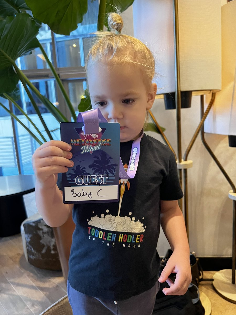 QueenRusskiy's tweet photo. Special guest appearance ๐
Coolest #cryptotot on a block
@BeardedDonutETH @CryptoDadsNFT @MetaverseMiami @KenobiDesigns ๐ค https://t.co/jKEChzJrNM