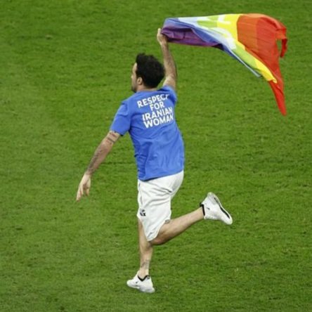 JohnsenStle's tweet photo. #SaveUkraina #RespectForIranianWomen 
#WorldcupQatar2022 https://t.co/tgMGsQxzoS