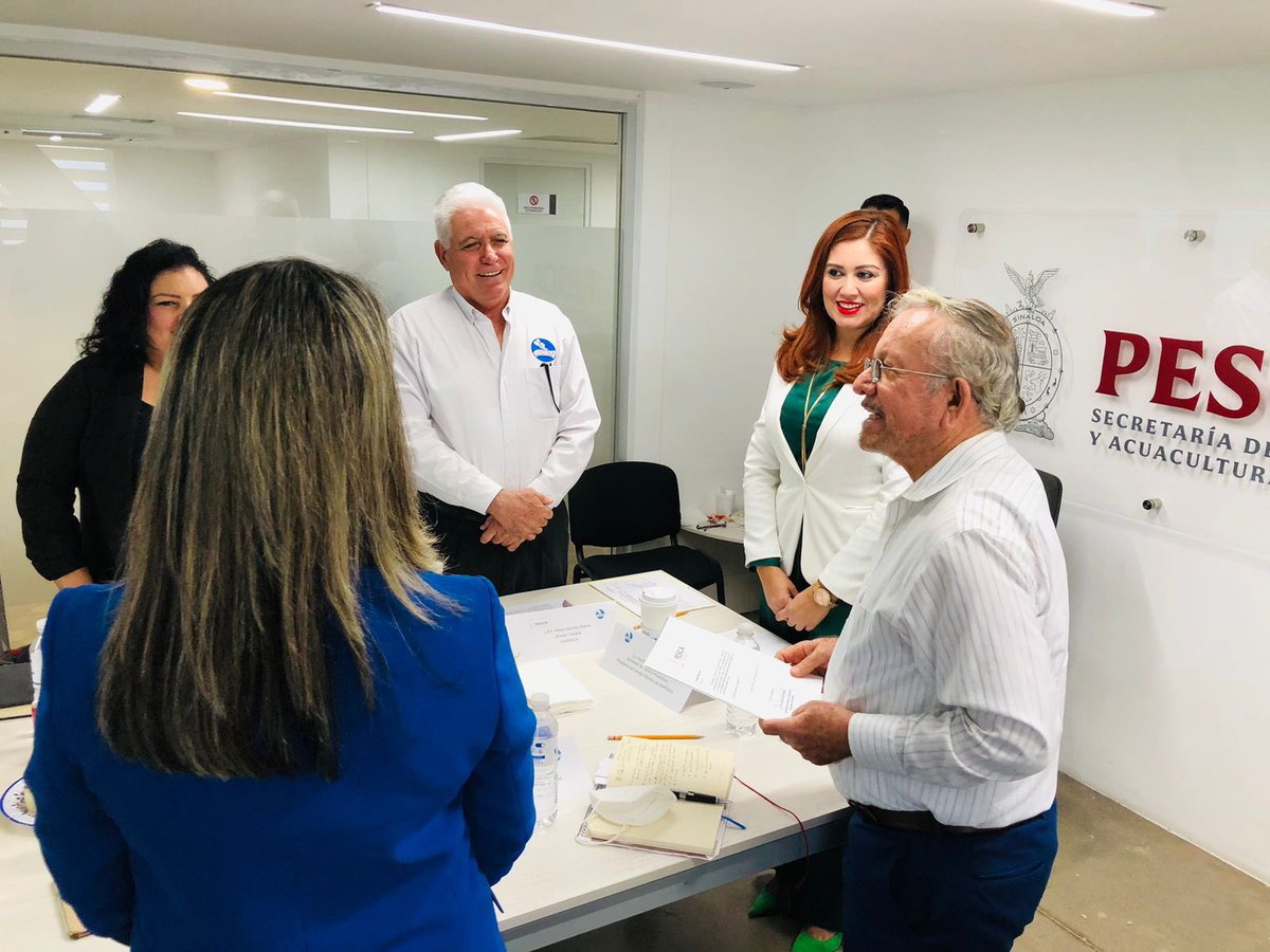 isapesca's tweet photo. Reunión del Consejo Asesor Científico del ISAPESCA, para la toma de protesta de los consejeros y dar a conocer las actividades realizadas por la institución. https://t.co/EAAebvvngF