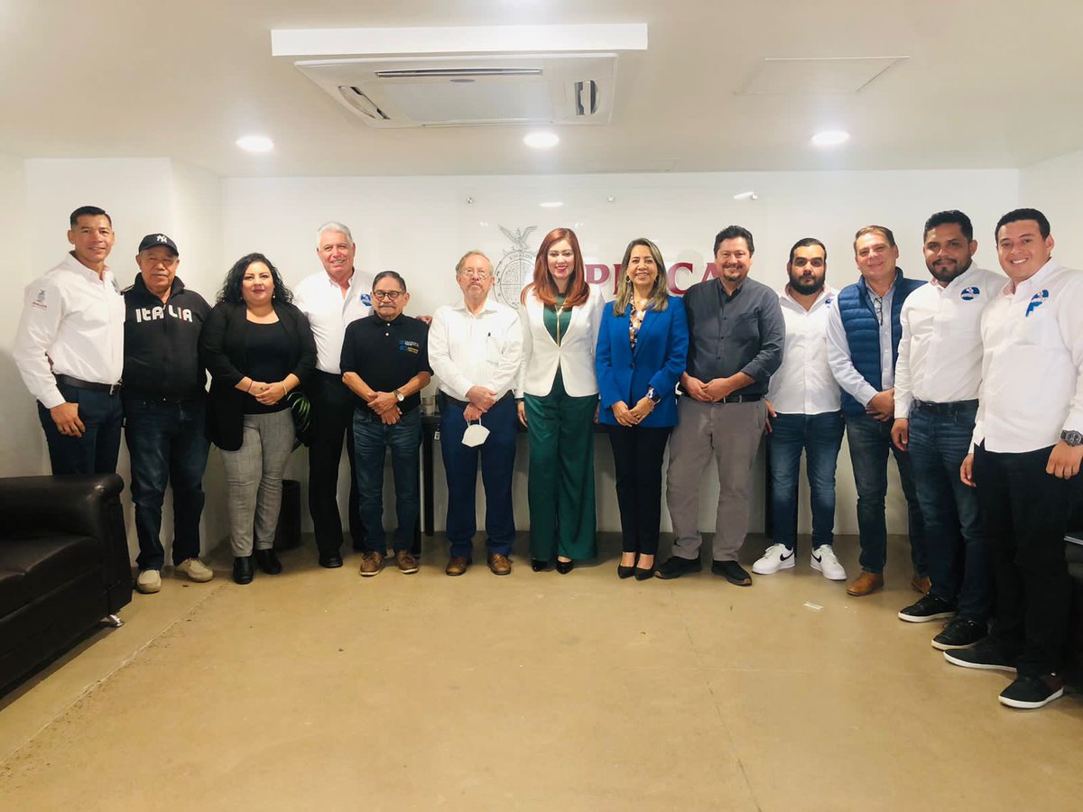 Reunión del Consejo Asesor Científico del ISAPESCA, para la toma de protesta de los consejeros y dar a conocer las actividades realizadas por la institución.