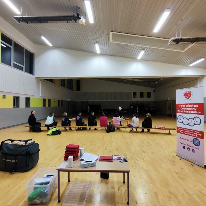 Four Districts Community First Responders 📞🙌⚡🚑❤ tweet media