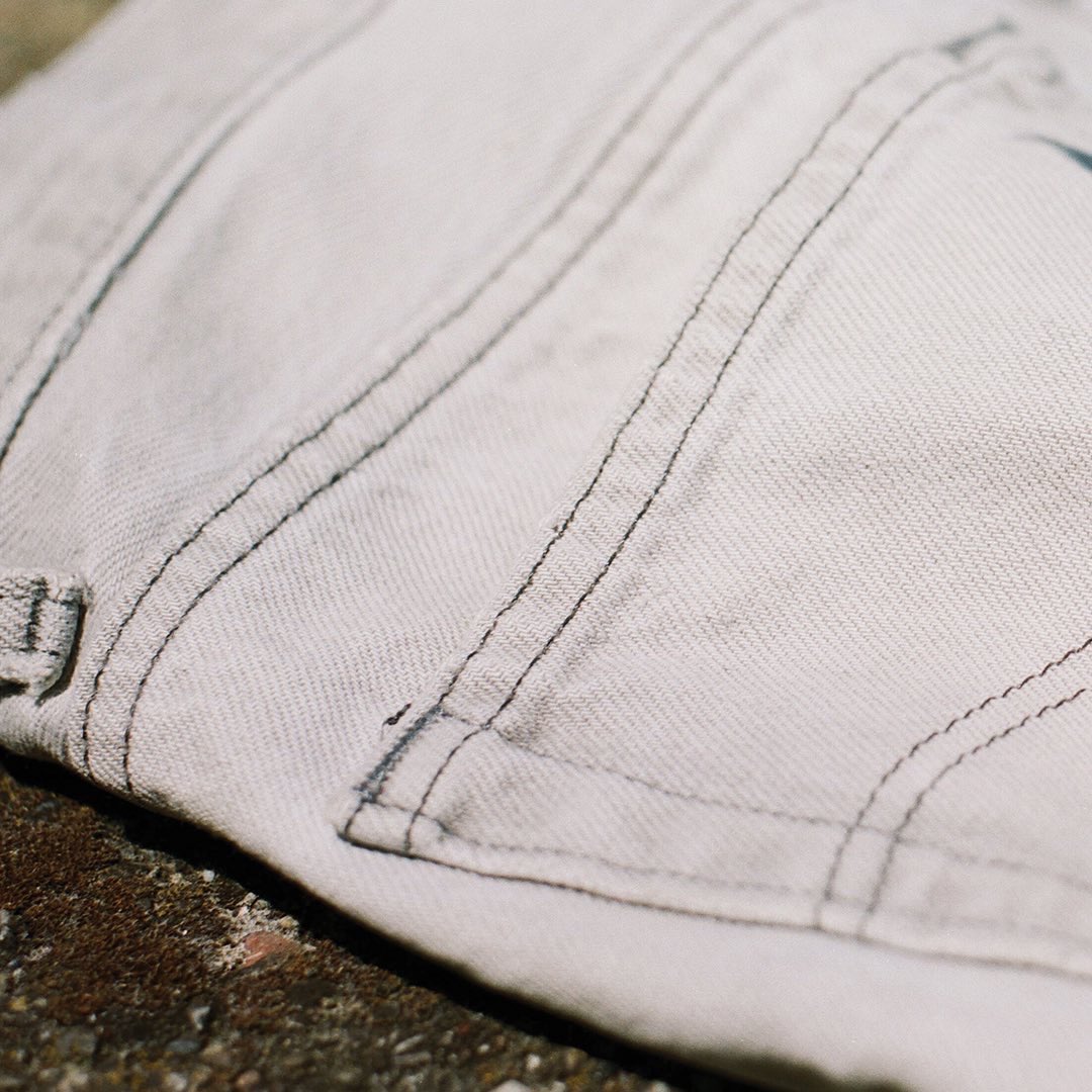 Levi's Argentina tweet media