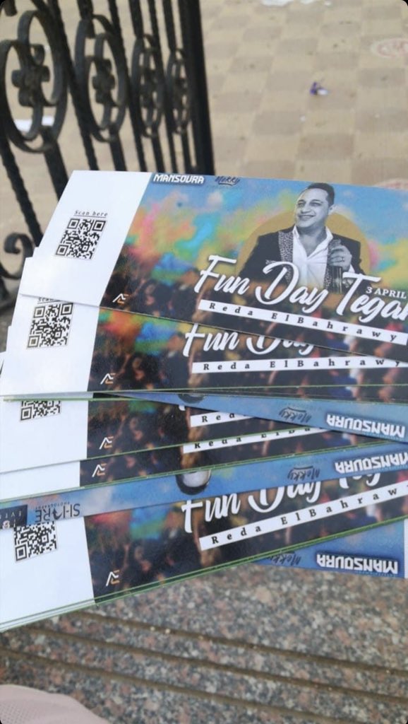 انتظروني حفله المنصوره في شهر ١٢ ان شاء الله هختار ٤ يكسبوا التيكت من الناس ال هتعمل ريتويت ع الصوره دي ويكونوا عاملين فولو ليا🔥❤️