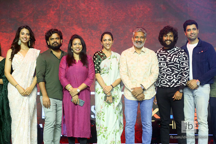 idlebraindotcom's tweet photo. I’m Waiting Eagerly To Know Who’s The Villain In #HIT2: SS Rajamouli
https://t.co/Fi0B8Jbwil
#HIT2onDec2
#Hit2PreReleaseEvent
@AdiviSesh https://t.co/bOV1KjjXvO