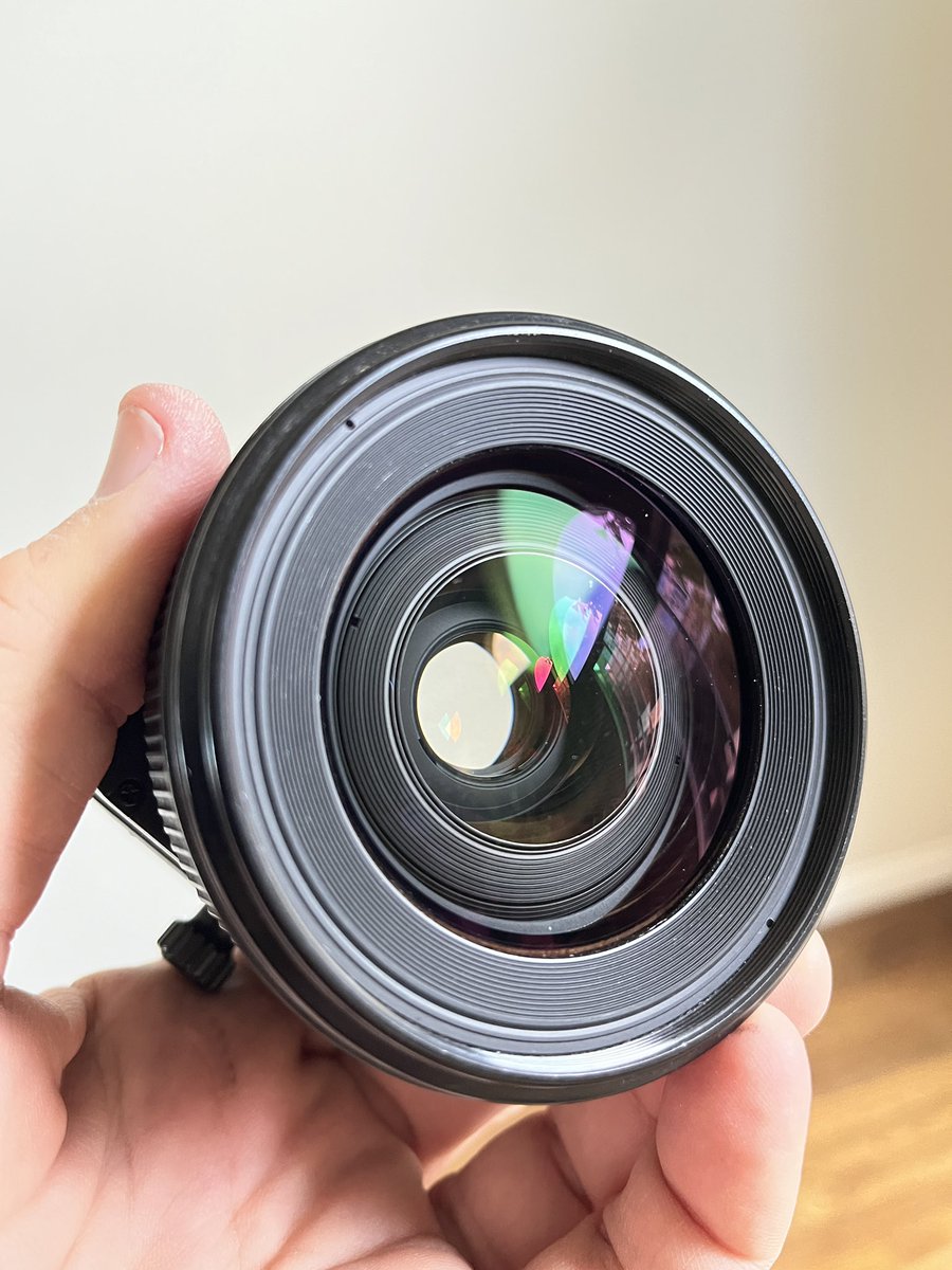 jaylclendenin's tweet image. My BABY! a canon 45mm 2.8 TS (tilt-shift) that has been THERE and done THAT! It has taken some beatings but still makes (award-winning 🫣) portraits! 😬 end cap, lens hood (button loose on hood) and a canon bag! A BARGAIN $350! + ship