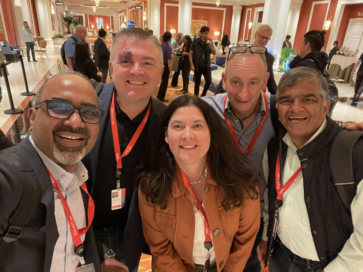 datagenius's tweet photo. Top story: @sarbjeetjohal: 'Okay, the obligatory, 1st selfie from #reInvent #AnalystSummit. I got lucky to have @MaribelLopez @tcrawford @benkepes @robustcloud with me in the hallways. 

#reInvent2022 #Cloud #TheFunPart… https://t.co/Q2x6rVakUF, see more https://t.co/XxKn4vat0D