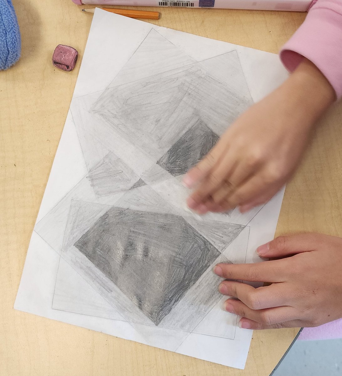 MsARTiculate's tweet photo. 6/7 Ss have been learning mark-making techniques to create #value. They're currently practicing their skills creating layers in value in their #art. Check out their #WIP! #teachertwitter #Artists #art #jlps @JeanLumbPS_TDSB @TDSB_Arts #tdsb #msarticulate #edchat #k12 #drawing https://t.co/iPvPccLD2u