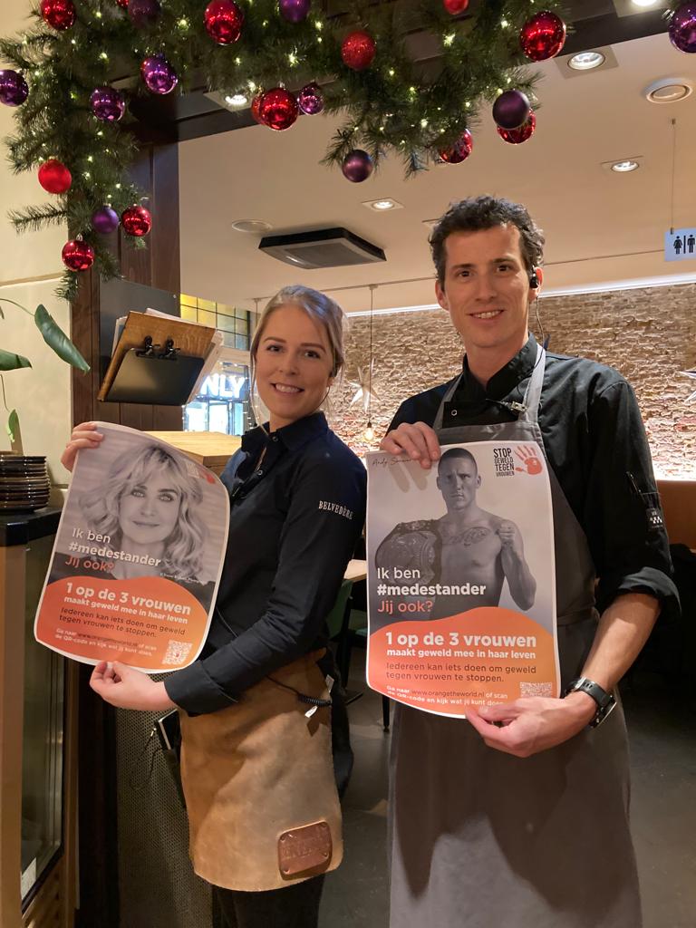 SoroptiGouda's tweet photo. Bierviltjes uitdelen in de Goudse horeca om aandacht te vragen voor #OrangeTheWorld En de #Medestanderpledge. @SoroptiGouda en Zontaclub Gouda samen met nachtburgemeester @nickvanzon
en straatadvocaat @skimenzo 
#StopGeweldTegenVrouwen https://t.co/JuIyssUq6i