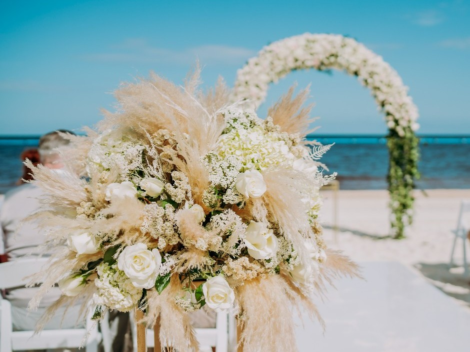 PRWeddings's tweet photo. What is EVOKE? Nothing less than our genius, in-house event decorators who create magical settings for #PalaceResortsWeddings

#DestinationWedding #PalaceProductions #DreamyWedding #WeddingInspo https://t.co/DPZlRi7dOg