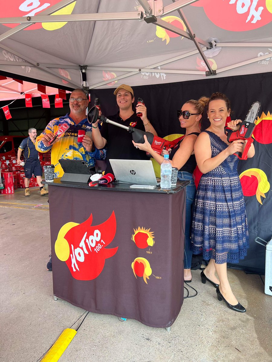 Lia Finocchiaro MLA (@liafinocchiaro) on Twitter photo Nothing like a mini chainsaw to kick start the day #livebroadcast <a href="/hot100darwin/">Hot 100 Darwin</a> #NewsQuiz NT Fasteners #ntpol Nothing like a mini chainsaw to kick start the day #livebroadcast <a href="/hot100darwin/">Hot 100 Darwin</a> #NewsQuiz NT Fasteners #ntpol