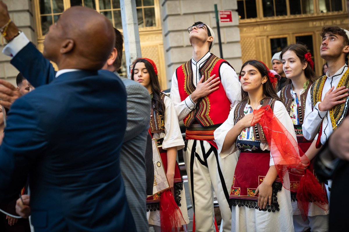 NYCMayor's tweet photo. More than 100,000 Albanians live in New York City, and today we raise their flag to recognize their contributions and all they have to offer our city. https://t.co/9moWgjNNJu