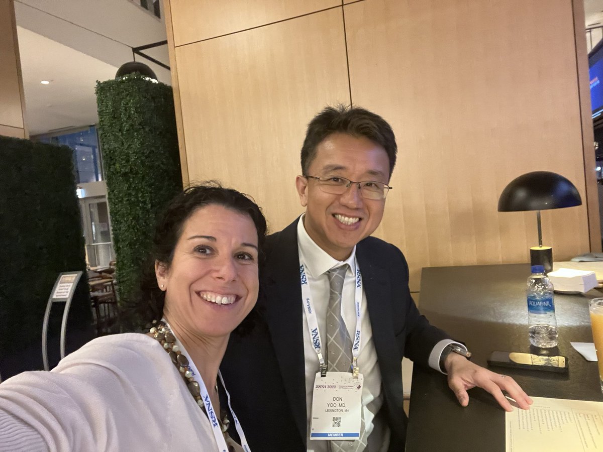 #RSNA22 recharging and reconnecting with great colleagues & alumni of BrownRadRes - RIMI Director of Nuc Med Don Yoo