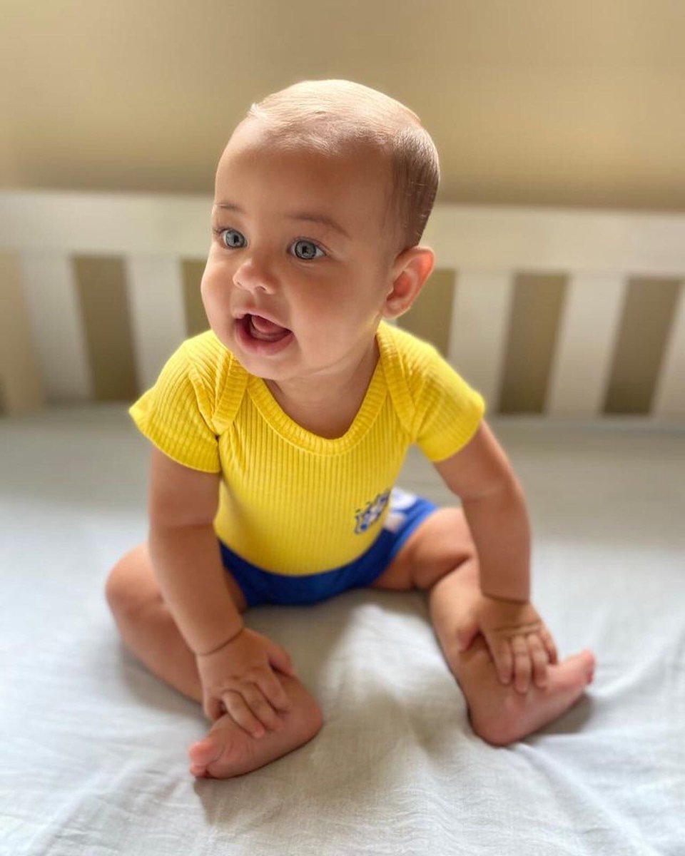 6 meses do meu menorzin 😍🥰🇧🇷💙