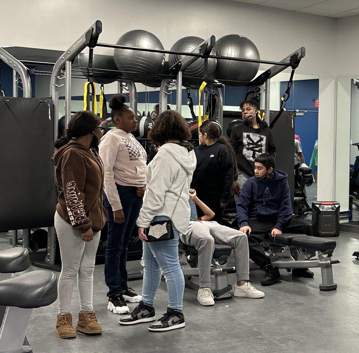 Ms. Marquez tweet media