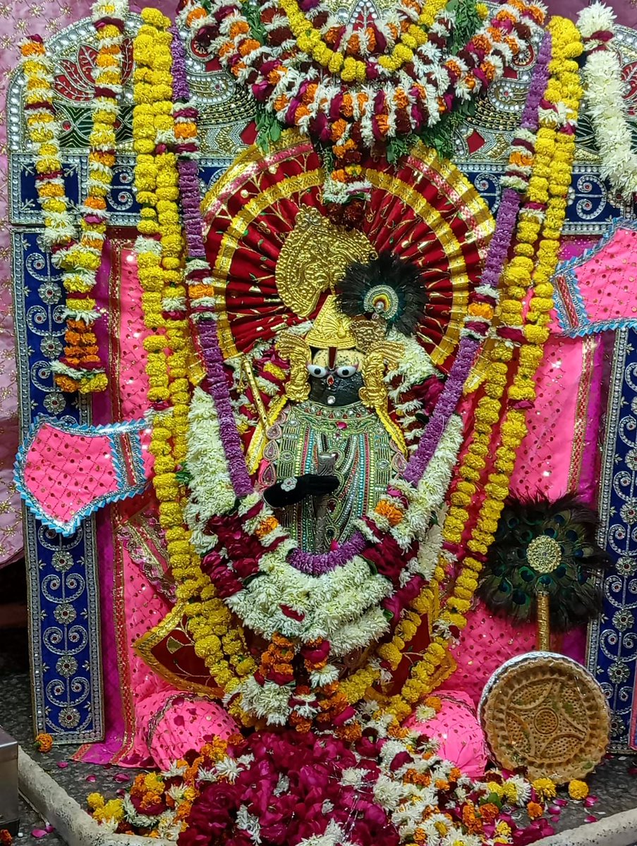 RSharmabjp's tweet photo. राधे  राधे      जय  जय  श्री  राधे।
जय जय श्री गोवर्धन गिर्राज महाराज। जय बजरंगबली हनुमान।
शुभ मंगलवार। आपका दिन मंगलमय हो।
शुभेच्छु :- राधे श्याम शर्मा
@AmitShah @blsanthosh @sunilbansalbjp @siddharthanbjp @M_Lekhi @PandaJay @BansuriSwaraj @alka_gurjar @adeshguptabjp @BJP4India https://t.co/NLPCkWfTMu