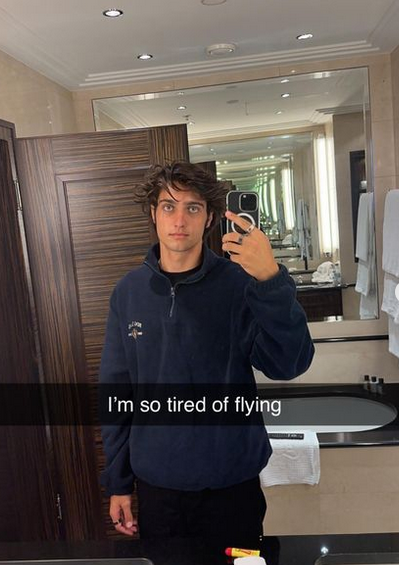 TDombrack's tweet photo. You guys have missed so much of my life and I’ve missed creating so much. Back and better than ever! Big things to come! ❤️❤️ https://t.co/FFE9sXKCzc