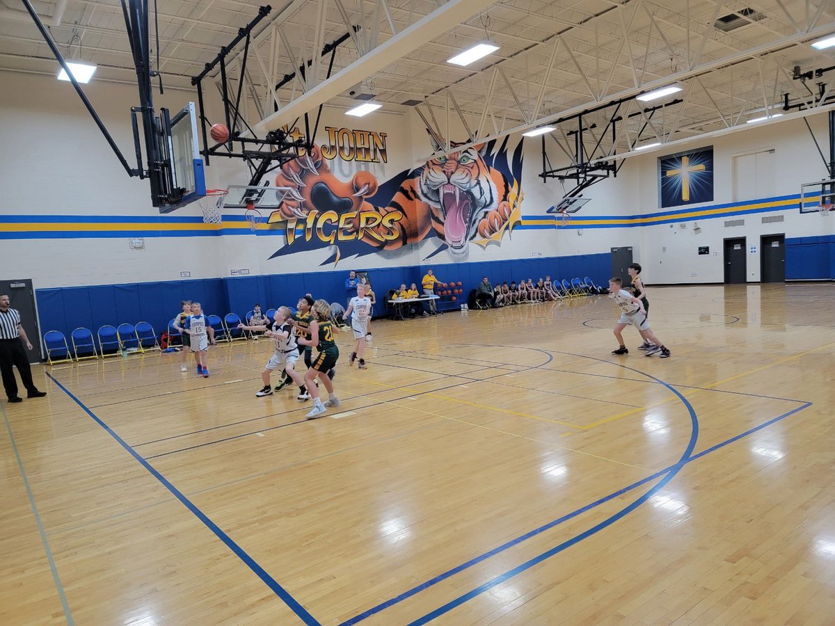 The 2022 10th Annual Samstrong Classic games have kicked off at SJB this evening! 

Good luck to all teams participating as we remember and honor a special SJB graduate, Sam Featherstone!