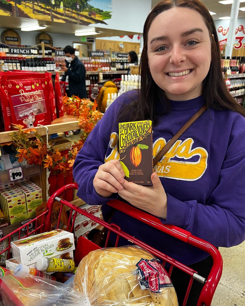 dietdiariespod's tweet photo. I’ll be following @Itssssalexxx around Trader Joe’s for our first full episode this Wednesday, November 30th. 🙌

Tune in for discussions on PCOS, our relationships with caffeine and alcohol, and of course, a snack review. 🍭 https://t.co/SLEjNT00JN