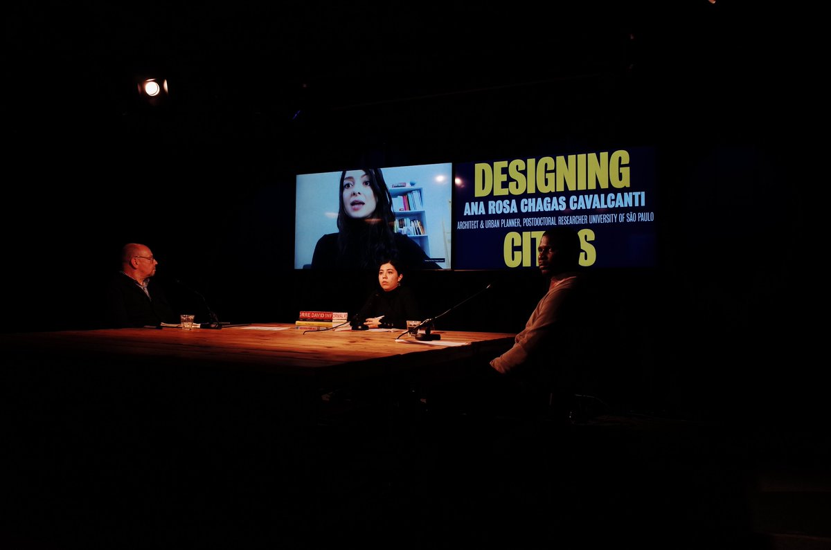 jtl0513's tweet photo. A debate on informal settlement and spatial justice.
Cities: São Paulo, Kampala, Bogota.

#RicohGR2 https://t.co/uAhuXl43n1