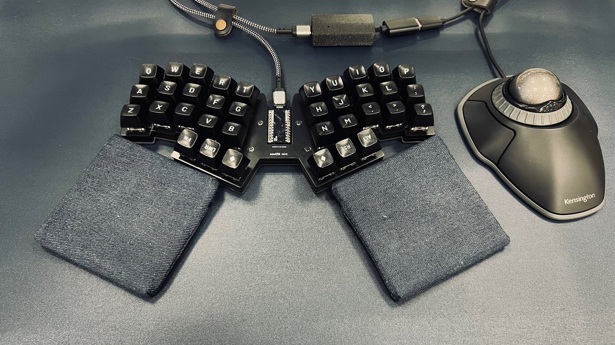 snow_saf503's tweet photo. 今日はHID-Remapper接続のOrbit Trackball w/SR とnowt36を使っていきます
#HIDRemapper #Orbit #nowt36
#トラックボール #自作キーボード https://t.co/nvQFr6Cr4w