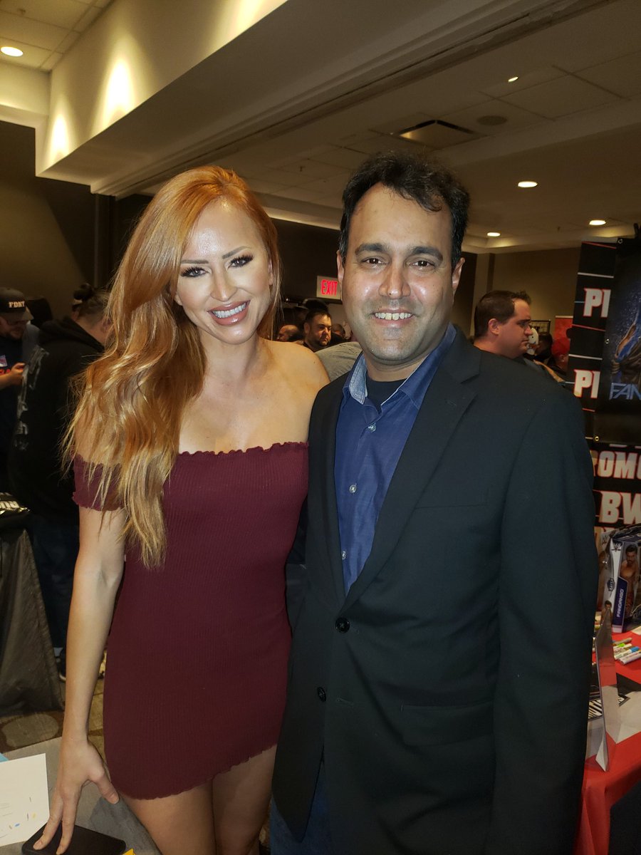 JoeyLajara76's tweet photo. Happy Birthday @DanielleMoinet  #daniellemoinet #HappyBirthdayDanielleMonet https://t.co/GY5Ekoq5Rm