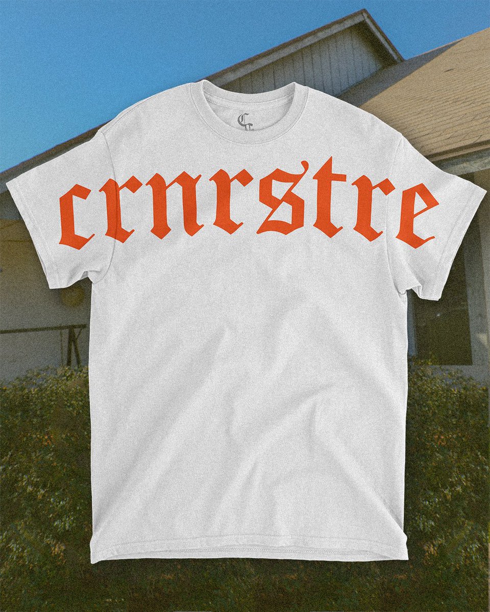 CRNRSTRE's tweet photo. The Big Homie’s gotta do it BIG

The @crnrstre “Jumbo Olde English” Tees are finally here available 

only at https://t.co/pQYfSUOU7T

To Celebrate Cyber Monday every order placed today comes with a FREE pin… all the old stuff has been marked down 50% get yours! https://t.co/kt4xq4Qia6