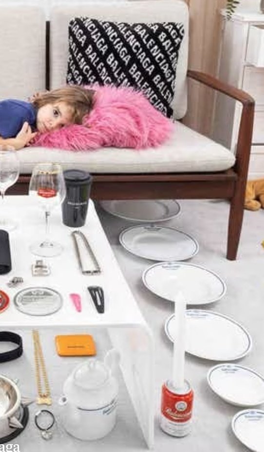 cryptojewls's tweet photo. So you know what the plates are for 

#Lottavolkova #Balenciaga #canniballotta #Cannibal #Canibales #BAALenciaga #Baal #Demonofchildsacrifice https://t.co/5vw0xd73JZ