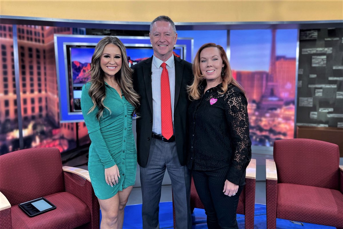 tcordervegas's tweet photo. For #NationalGivingDay on @LasVegasNOW we featured #TheJustOneProject, Nevada's largest volunteer charity. #FindlayCares @thejust1project https://t.co/mNUAcuSGsH