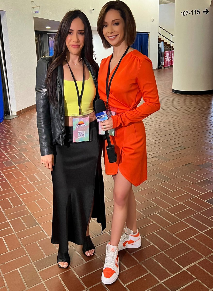 MetaMona_'s tweet photo. I think I found my web3 sister today😍 Thank you for an awesome interview,
@CryptoWendyO #DCENTRALMiami https://t.co/qdKZKow27g