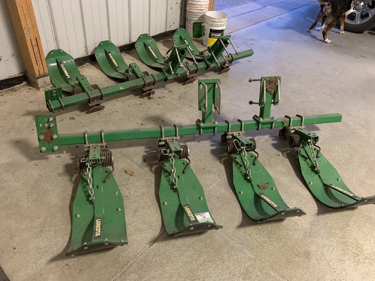 🚨 New Listings 🚨

1978/2008 Gilmore 26ft end-dump trailer $26,500

1985 International 2 Ton $16,500

2020 Lankota stalk stompers $2,500

Full listing and pictures in the link 👇🏼 

machinerypete.com/custom-search?…             <a href="/MachineryPete/">Greg Peterson</a>