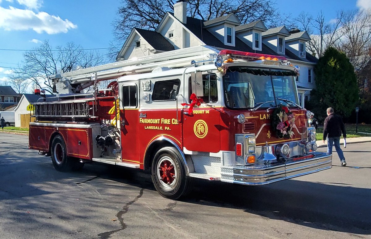 lvltc97's tweet photo. Lansdale Ladder, Squad and Engine 14 at the annual Mardi Gras parade #MackMonday #mackcf @MackTrucks @ESV911 @RealTrafficdan @EastCoastAlert @EmergMgt @rotondo_nick @PerkiomenFire @HartsvilleFC @pcrs29 @CrabbyMilton @eng32ine1 @lansdalepa @tom98250 @Recupido17 https://t.co/06gMgqXbjH
