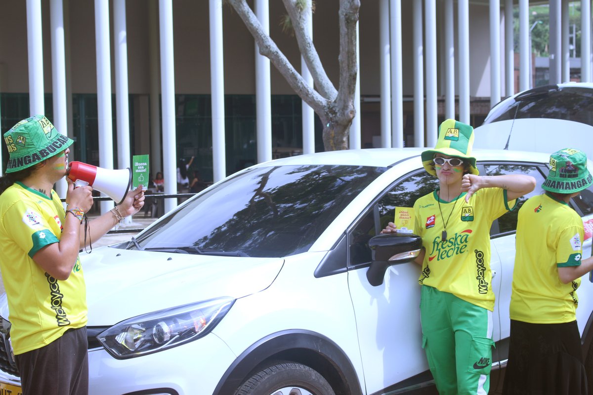 Les invito a conocer la familia más querida de Bucaramanga, que con amor y humor le dan vida a la campaña de cultura ciudadana #QuePasoMano #BuenaEsaMano 

Esta campaña es una de las 17 propuestas de la estrategia #BucaramangaEsLoNuestro #oigarespete del <a href="/IMCTBGA/">Instituto Municipal de Cultura y Turismo</a> <a href="/AlcaldiaBGA/">Alcaldía de Bucaramanga</a>