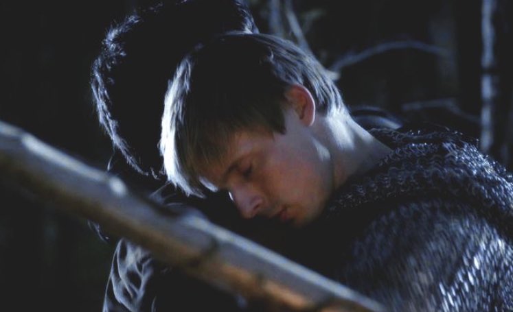 - is now magic in Camelot. But he doesn’t feel happy. In fact, he doesn’t feel anything. He doesn’t care that his destiny finally got fulfilled. He just wants his Arthur back.
And he would immediately give up all the magic in the world if he could only see him one more time. 3/3