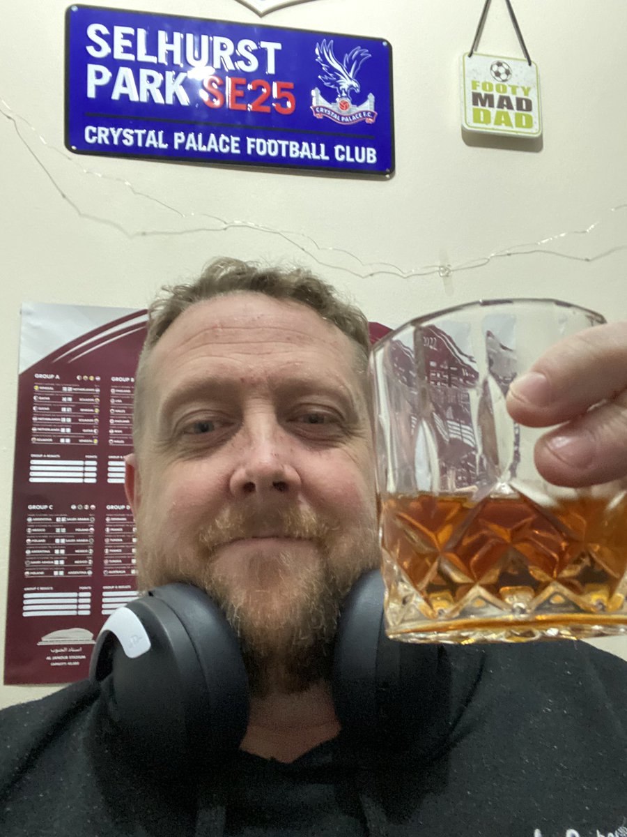 12 hours 40 minutes charity stream done 💪. Now for a quick drink and some rest. Had a great day. will let you know the final total as soon as I know. Good night everyone ❤️ #CLFamily #CANCERSUCKS #JustGiving