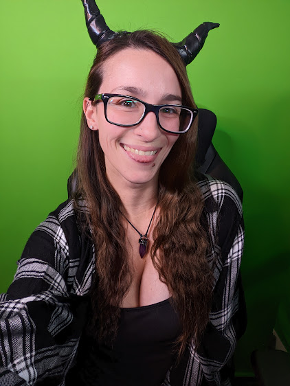 MarvelousDragon's tweet photo. Happy Monday Y'all! Join me in our new adventure! Trying out some @discoelysium for the first time! 
https://t.co/rVGU0yEmgy 
#DiscoElysium #GamerGirl #Twitch #Streamer #DragonGirl #KaiburrCrystal #Booba #CuteGirl https://t.co/iXJRqlhVkP