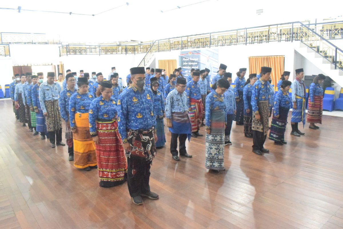 bpsdmd_ntt's tweet photo. Upacara Hari Ulang Tahun ke - 51 KORPRI.Lingkup BPSDMD Prov. NTT. Kupang, 29 November 2022
#BpsdmdNTT #ASNberAKHLAK https://t.co/gRP6h49Qja