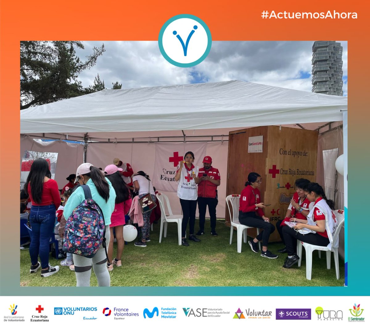 rev_ecuador's tweet photo. 🙌🏽El fin de semana nos dimos cita para conmemorar el #DíaInternacionalDelVoluntariado.
En este año hacemos un reconocimiento a la solidaridad como base fundamental para nuestra acción voluntaria🤝

#DíaInternacionalDelVoluntariado
#TogetherActNow https://t.co/MuKycbZzDl