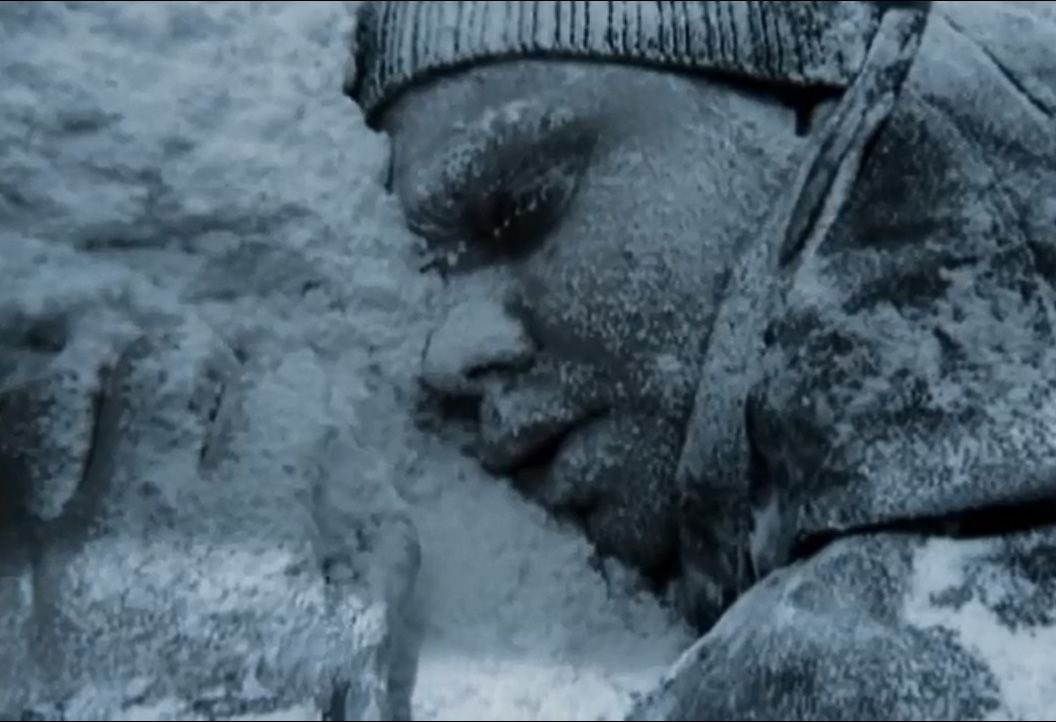 JhammDOL's tweet image. Them finding me the next morning covered in snow 😂😂