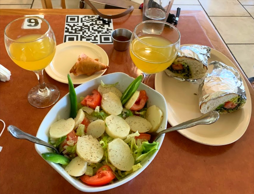 Dinner is served! 😍