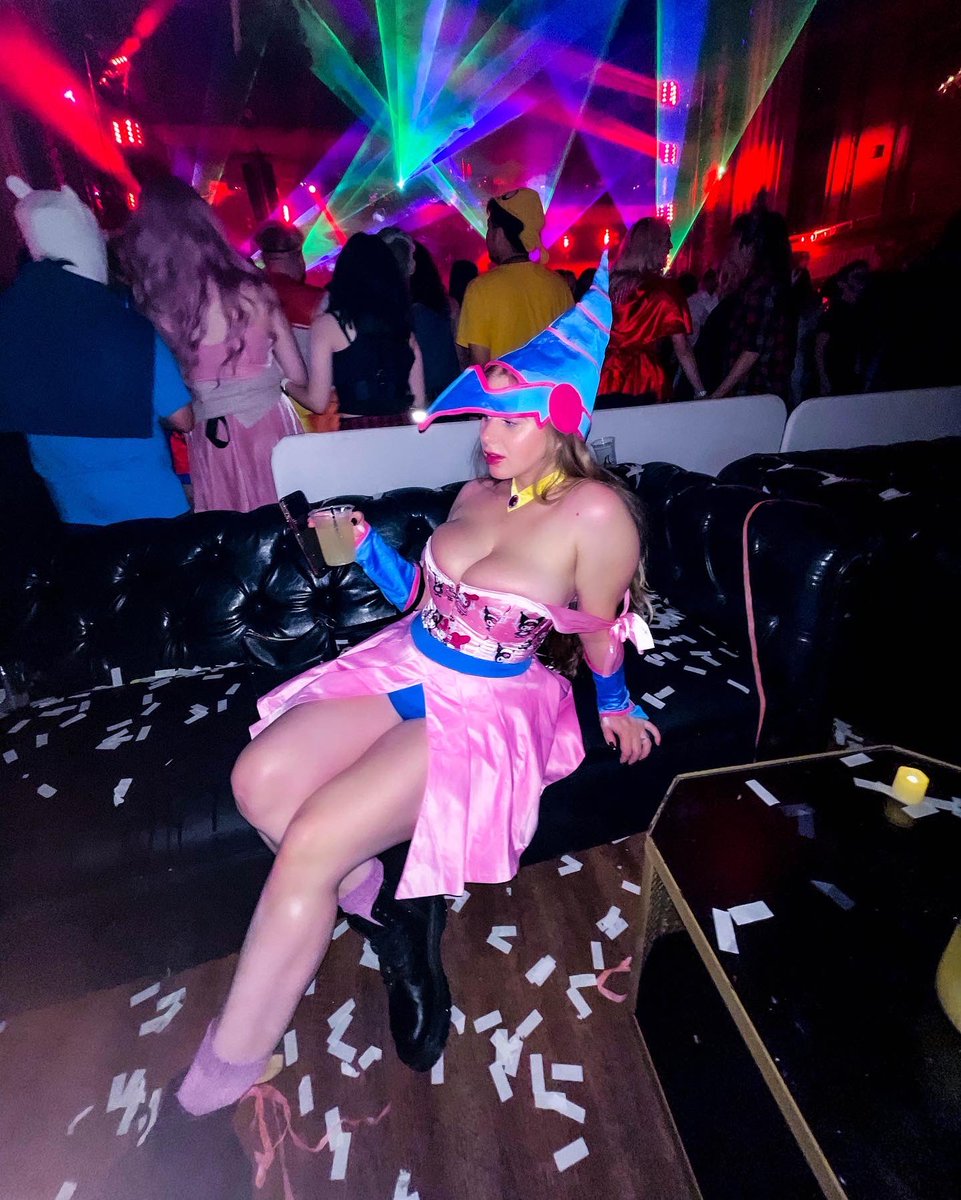 nenasmind on Twitter "Dark magician girl replaced her staff with a margarita 🪄