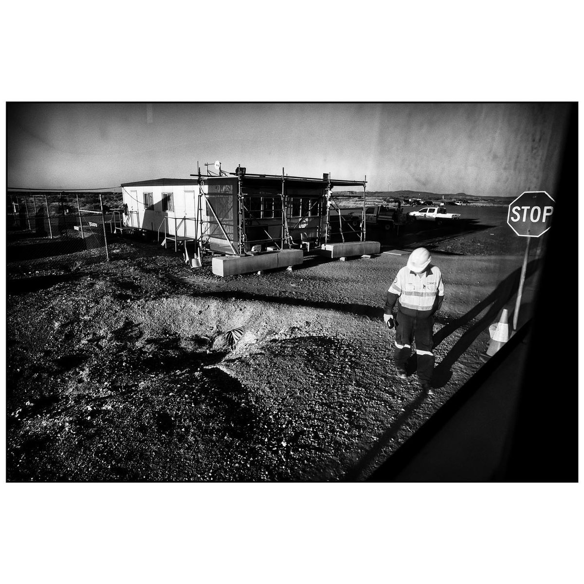 Pskillenphotos's tweet photo. Security guard at end of shift. Cape Preston, Western Australia.

#fifo #fifolife #mining #pilbara #pilbaralife #streetsaustralia #HCSC_street #streetmoment #aussiestreetphotography #street_avengers #streetshooter #aussiestreet22 #streetsacademy #ihsp #spjstreets #fujifilmaus #st https://t.co/BfRgQlZvjv